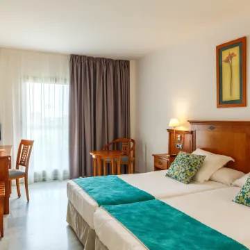 BQ Andalucia Beach Hotel