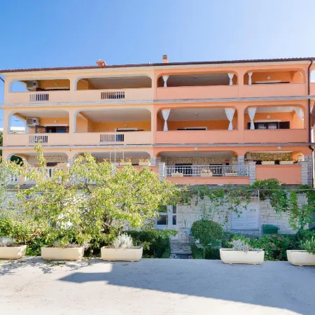 Apartments Mirjana B