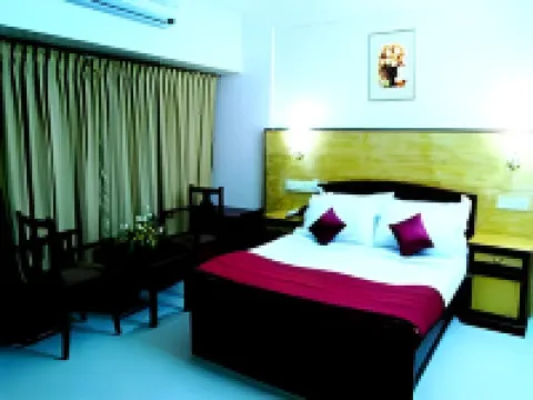 Saas Tower アーク・アイランド周辺のホテル