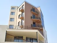 Hotel Shine Palace Hotels in Akhalubani