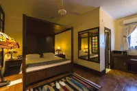 Protea Hotel Dar es Salaam Courtyard