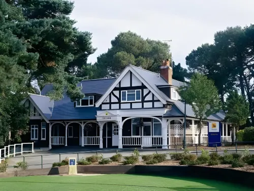 The Lodge at Meyrick Park Các khách sạn ở Bournemouth