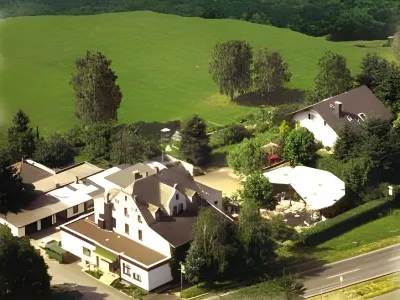 Hotel Waldschloss Hotels in der Nähe von Hochschule Fresenius Idstein
