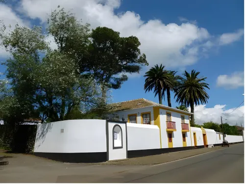 Quinta do Espírito Santo فنادق في آنغرا دو هيرويزمو