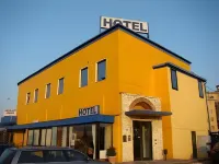 Hotel Villabella Hotels in der Nähe von Villa Negri, Meneguzzi, Bolla, detta "Ca' dell'Ora"