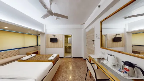 Hotel Samraj - Pet Friendly