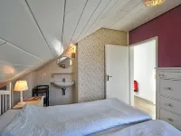 Dorf 4/Haus 10 Hotels near Puma Outlet Kirchheim