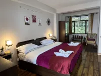 Darjeeling Heights - A Boutique Mountain View Homestay