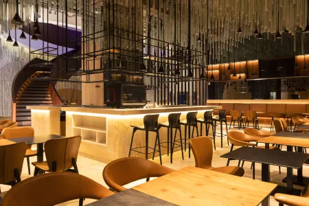 Radisson Hotel Tunis City Center Отели в г. Ben Arous