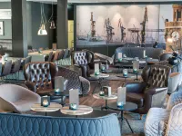 Motel One Hamburg-Altona Hotels near HSV Museum