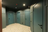 Simple Hotel B9 Furnished Rooms