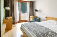 Hotel Schloss Hernstein - 2-Star