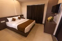 Hotel Pankaj Residency - Bathtub