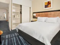 The Parktonian All - Suite Hotel Hotels near Joubert Park