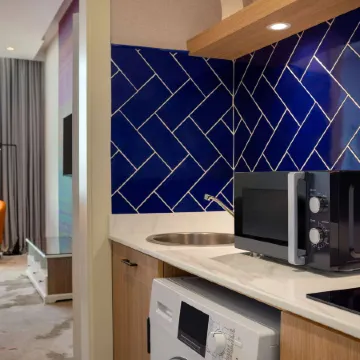 La Quinta by Wyndham Abu Dhabi Al Wahda Отели рядом с достопримечательностью «Дворец Al Manhal»