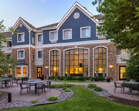 Staybridge Suites MPLS-MAPLE GROVE/ARBOR LAKES by IHG Hotels in Maple Grove