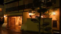 Ogiya Hotel di Takeo