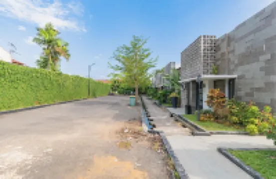 RedDoorz Plus near UNIMED Medan Hotel di Medan Estate