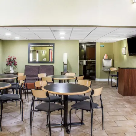 Quality Inn Selma - Smithfield