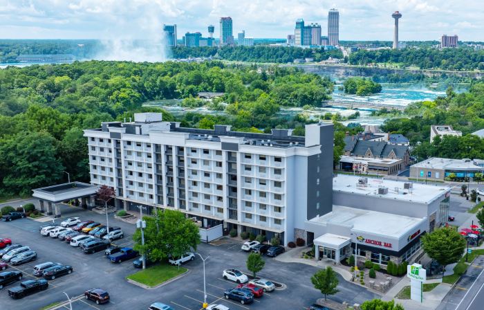Holiday Inn NIAGARA FALLS STATE PARK ENTRY by IHG