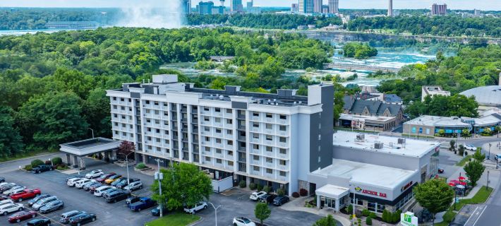 Holiday Inn NIAGARA FALLS STATE PARK ENTRY by IHG Hotels in Niagara County