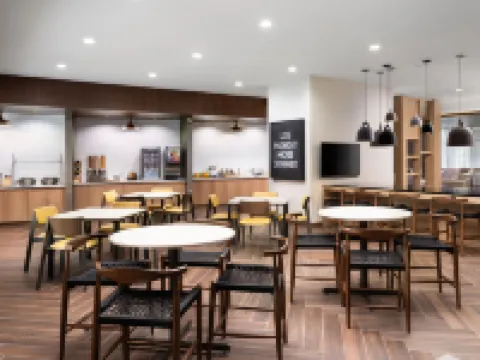 Fairfield Inn & Suites Waycross ウェークロスのホテル