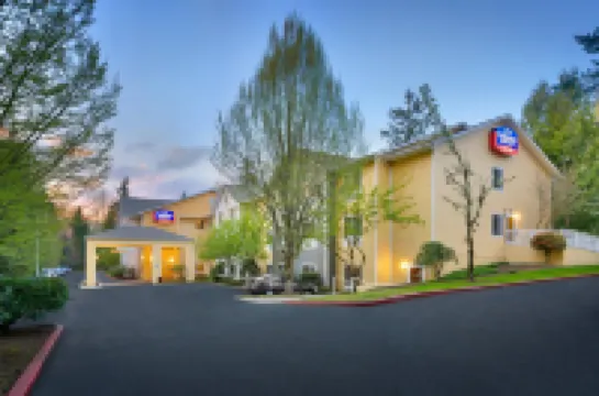 Fairfield Inn & Suites Seattle Bellevue/Redmond Hotels in 