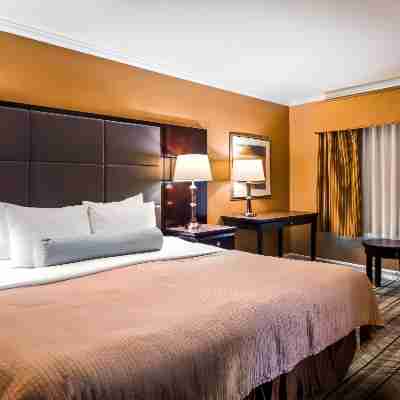 Best Western Carmels Town House Lodge Rooms