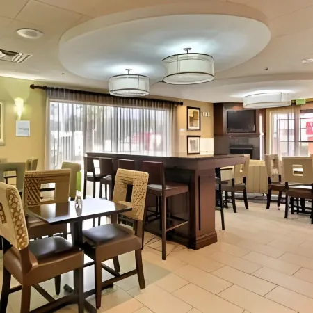 Holiday Inn Express SAVANNAH S I95 - RICHMOND HILL by IHG
