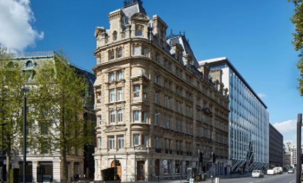 8. 하이드 런던 시..