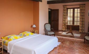 Cosy Villa with Pool Near the Village of Gordes - by Feelluxuryholidays