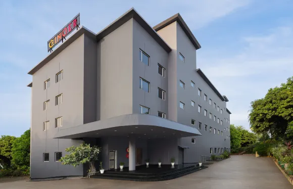 阿加爾塔拉生薑酒店