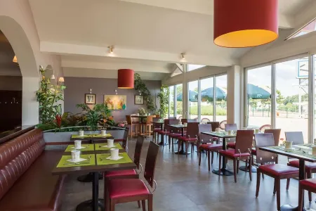 The Originals City Hôtel les Bruyères Dax Nord Отели в г. Леон