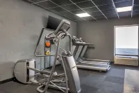 MainStay Suites Springfield IL - gimnasio