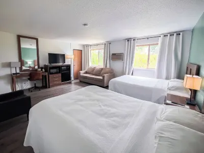 Walleye Inn Hotels in Wabanica Township