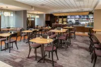 Courtyard Portland Airport - breakfast