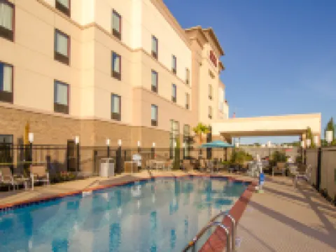 Hampton Inn & Suites Huntsville Hotels in Walker County