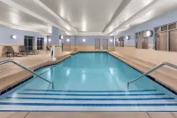 Hampton Inn & Suites Saginaw فنادق في Kochville Township