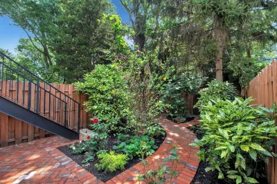 Stunning Brooklyn Brownstone Hotels in Bed-Stuy