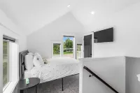 Welcome to the Idaho Falls Tiny House - Sleeps 5
