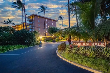 Ocean Front With Ocean View! AC, King Bed, 2 Bath! Отели рядом с достопримечательностью «КИХЕИ БЭЙ СЕРФ»