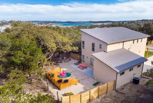 Coyote Canyon House with Lake Views--Cowboy tank Pool