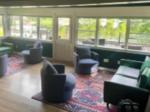 Modern Waterfront Lakehouse Sleeps 8, Dock, Mountain Views & Close to Middlebury Hotels in Addison County