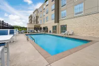 Holiday Inn & Suites SAVANNAH AIRPORT - POOLER by IHG - Pools