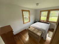 Trailside house on the river. Perfect for mountain biking , skiing, snowmobile.