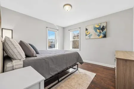 Family frndly TwnHm by navy base