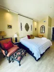 Top Corner Unit-Sleeps 4-European Village-Shops, Food & Bars-5 Minutes to Beach! Hotels near Hammock Gardens Nursery & Florist