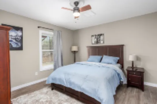 4 BR Home w/ Game Room. 3 Min from WGI & minutes from Wine Trail.