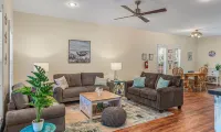 3 bedroom 2.5 bathroom home in Port Royal! - Close to all bases