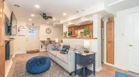 Downtown Delight! Cozy, 1 Bedroom garden apartment - Apartments